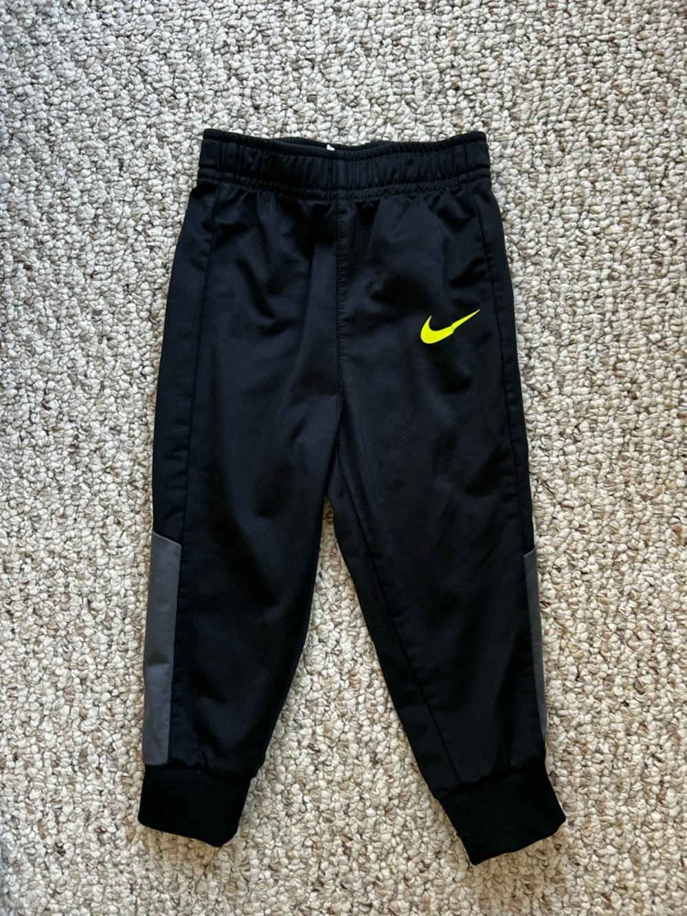 Nike boys track suit set 18 months jacket and pants grey black and neon - Picture 6 of 7